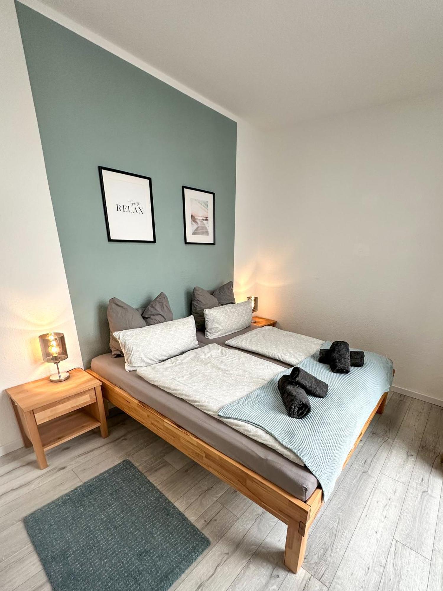 Helle Geraeumige 3r City-wohnung, Balkon Und Tv Streaming *