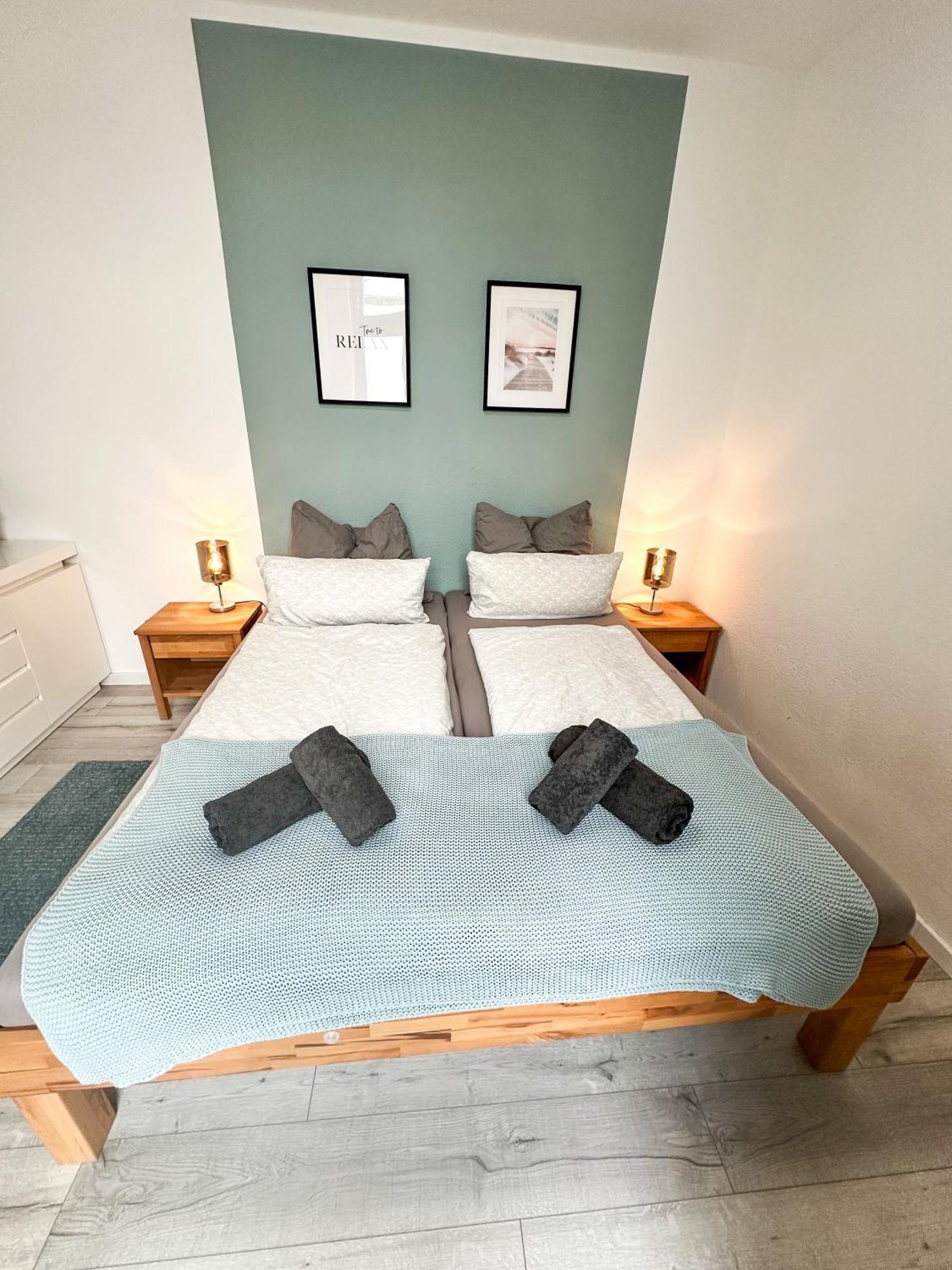 Helle Geraeumige 3r City-wohnung, Balkon Und Tv Streaming * Magdeburg